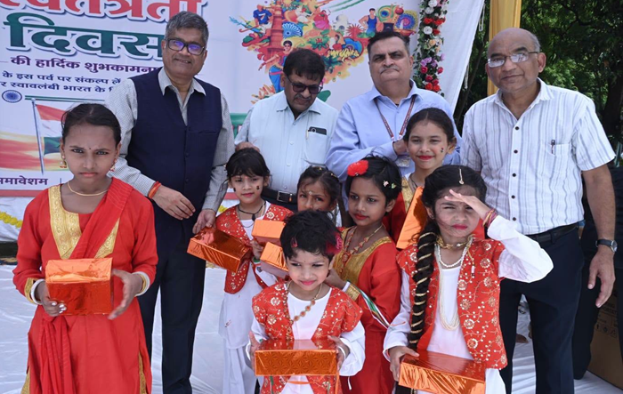 ALIMCO CMD pays tribute to freedom fighters on I-Day